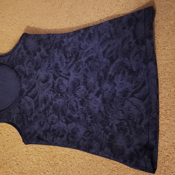 Athleta Scoop Tank Texture Frosted Floral Black/Blue Size Extra Small XS - Picture 3 of 8